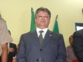 Deputado Gustavo Neiva deseja boa administração ao prefeito Gilberto Jr