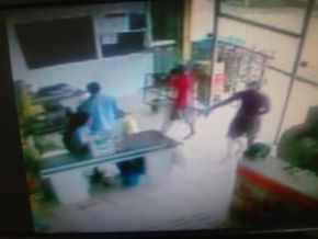 Supermercado é assaltado no bairro Catumbi