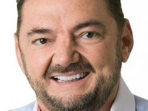 Wilson Martins diz que vai demitir prestadores de serviços, mas vai realizar concurso público