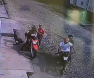 Casal é abordado e tem moto roubada na porta de casa em Floriano