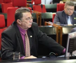 Deputado Rubem Martins cobra do governo pagamento do Seguro Safra