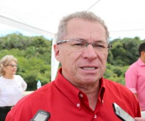 Assis Carvalho diz que união do PT e PMDB no Piauí "é louvável"