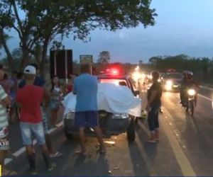 Motociclista morre em acidente na BR-316; corpo foi parar em cima de carro