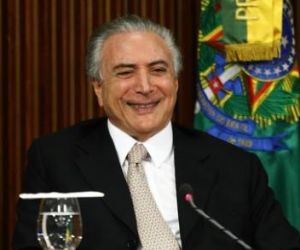 Em 1ª fala na TV, Temer defende reforma previdenciária e trabalhista
