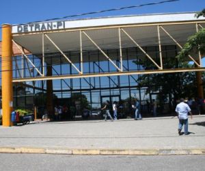 Condutores poderão pagar multas parceladas em cartão, garante Detran
