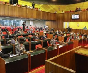 Com suplentes, PT passa a ser o partido com maior bancada na Assembleia