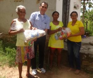 Prefeito Gilberto Júnior distribuiu cestas básicas nas comunidades rurais de Floriano