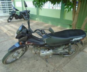 Motocicleta furtada no centro comercial é recuperada pela PM de Floriano