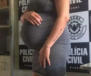 Grávida de nove meses é presa suspeita de tráfico de drogas em Teresina