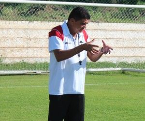 No quintal de casa, Flávio quer simular Presidente Vargas durante amistoso