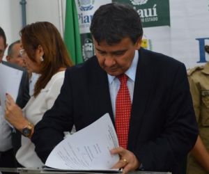 Governador firma ordem de serviço para retomada imediata das obras da BR 343