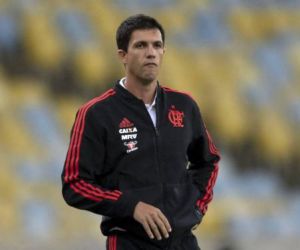 Barbieri exalta atuação do Flamengo, mas contém euforia