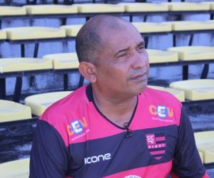 Macau se reúne com diretoria e encaminha contratação de ex-jogadores do Piauí