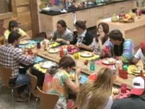 Sergio Mallandro diverte os peões durante o almoço