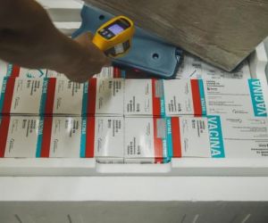 Covid: Piauí recebe 90 mil doses de vacinas e vai imunizar portuários e aeroportuários