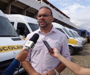 "Esta semana estaremos fornecendo a merenda em todas as escolas", diz Secretário de Educação