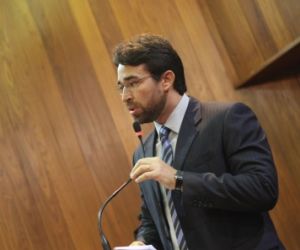 Deputados querem melhorias em estradas e poços tubulares