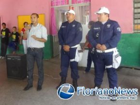Unidade Escolar Ribeiro Gonçalves promoveu palestra sobre educação no trânsito