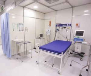Equipamentos utilizados em hospital de campanha desativado são doados ao HUT