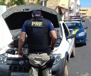 PRF flagra veículo com placa clonada e documento falso em Pedro II