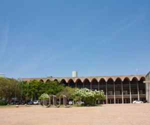 CCJ apreciará três Indicativos e quatro Projetos de Lei nesta terça