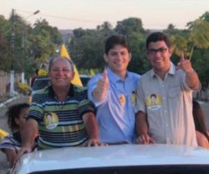 Enéas Maia participa de carreata em Jerumenha