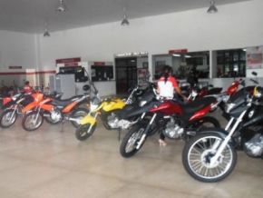 Promoção na Cajueiro Motos: Honda BIZ KS por R$ 4.900