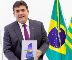 Governador Rafael Fonteles é eleito "Personalidade do Ano" pelo Prêmio 180 Graus
