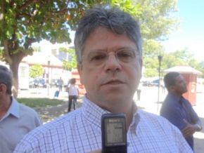 Deputado Gustavo Neiva parabeniza a população pelos 116 anos de Floriano