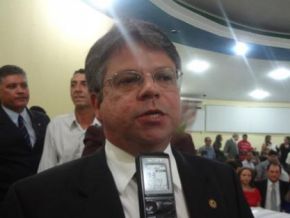 Deputado Gustavo Neiva prestigiou diplomação de candidatos eleitos em Floriano