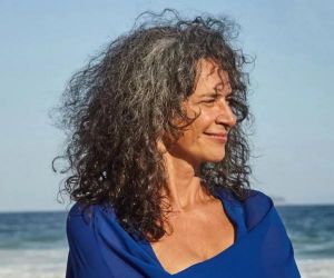 Simone volta ao disco com fôlego jovial e dá voz ao nordeste "da gente"