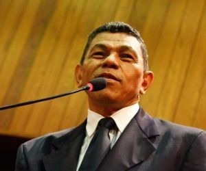 Líder do Governo na Assembleia defende Lula e Dilma dos ataques da oposição