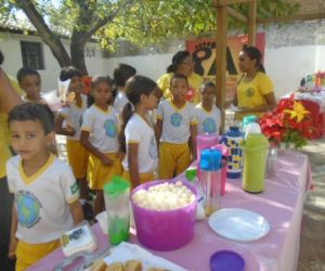 Escola Mega oferece café da manhã em homenagem ao Dia dos Pais