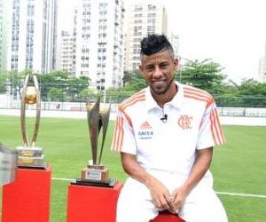 Memórias de um capitão: em prantos, Léo Moura passa a limpo vida no Fla