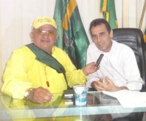 Prefeito de Floriano realizou reunião de avaliação e planejamento com secretariado