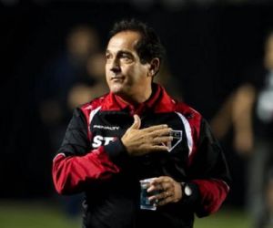Santos define perfil experiente e tenta contratação de Muricy