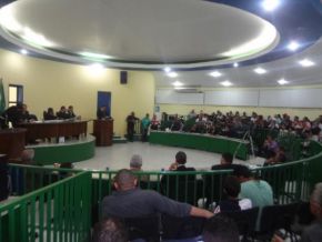 Câmara Municipal de Floriano realizou primeira Sessão Ordinária de 2013