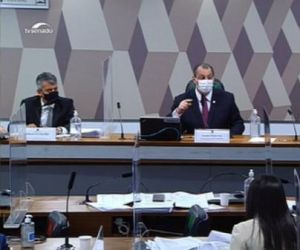 CPI: Dias diz que subordinados na área de Logística foram trocados a mando de Élcio Franco