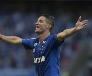 Em boa fase, Thiago Neves defende invencibilidade contra velho conhecido