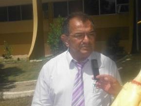 Prefeitura de Floriano atende população e tenta sanar problemas