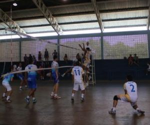 AABB tira invencibilidade do Mano Vôlei em tie-break na última rodada