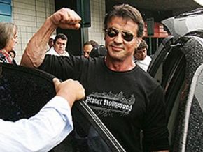 Sylvester Stallone faz piadas de mau gosto sobre o Brasil