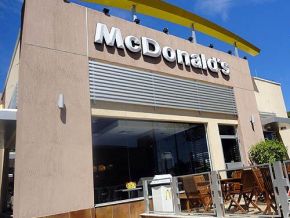 BANDIDOS assaltam McDonald's na zona Leste de Teresina