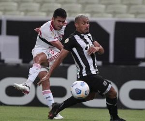 São Paulo busca empate contra o Ceará, mas segue no Z4 do Brasileirão