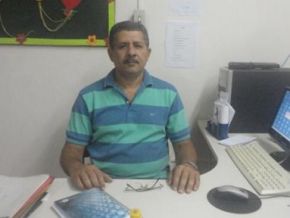 Conselho escolar responsável pelo gerenciamento dos recursos da escola