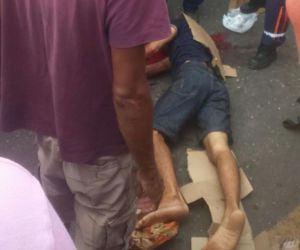 Jovem é atingido com vários tiros ao conduzir motocicleta na capital