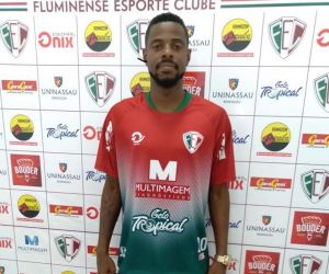 Fluminense anuncia volante Victor Hugo, ex-Coruripe