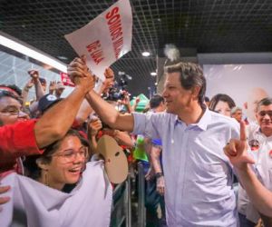 Aliados de Haddad querem substituição na chapa o quanto antes