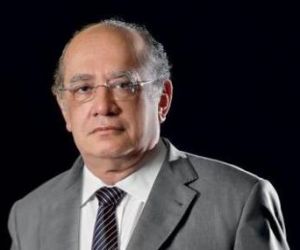 Na crise nacional, juízes esquecem autos e falam na mídia