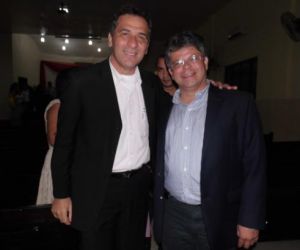 Deputado Gustavo Neiva prestigia festividades em Floriano